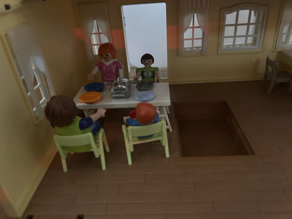 Playmobil Giocattoli: Playmobil Schloss mit Zubehör – Usato da Wagen venduto da Ramona01 3
