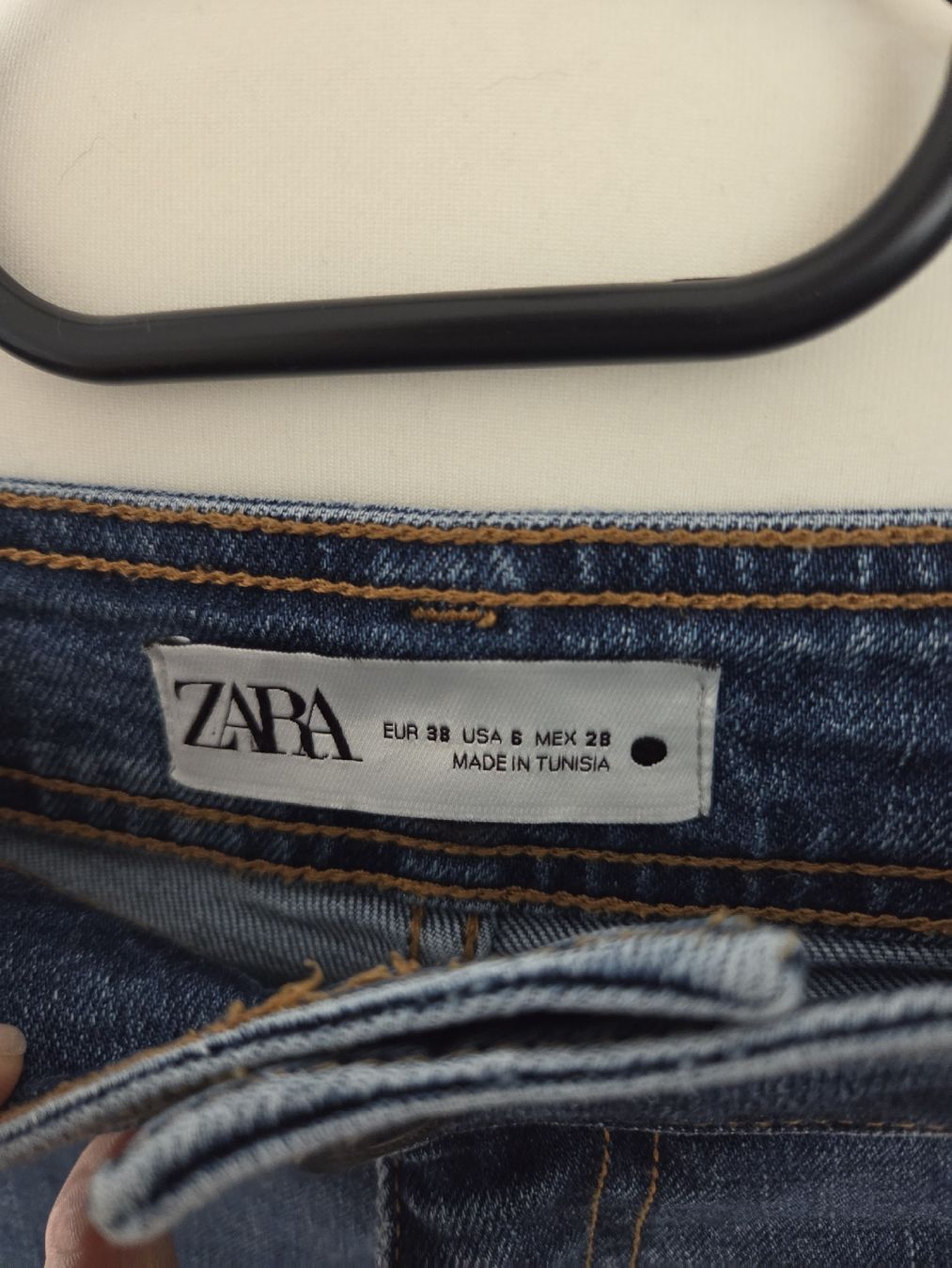 Zara Jeans: Zara Jeans Gr. 38, Wide Leg – Gebraucht aus Bülach von Recherchieren 2