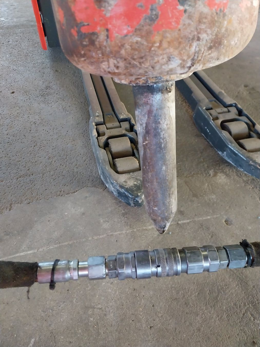 Tutti gli attrezzi: Hydraulikabbauhammer Rammer 355 – Usato da Ramsei venduto da acmoag 3