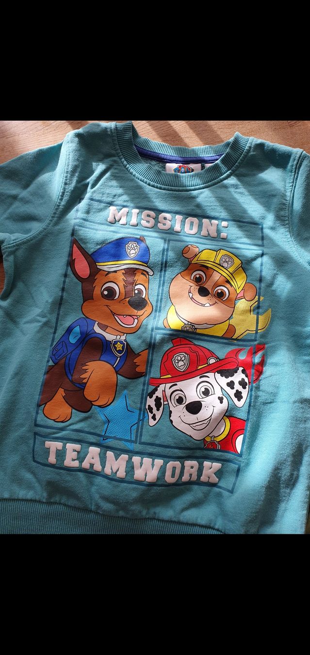 Lotti & Set di vestiti: Paw Patrol Kleiderpaket Pullover 104 – Usato da Niederönz venduto da STI88 1
