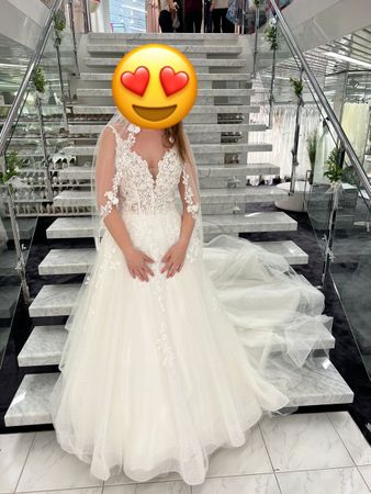 Wunderschönes Brautkleid mit Spitze, Grösse 36/38, Top Zusta