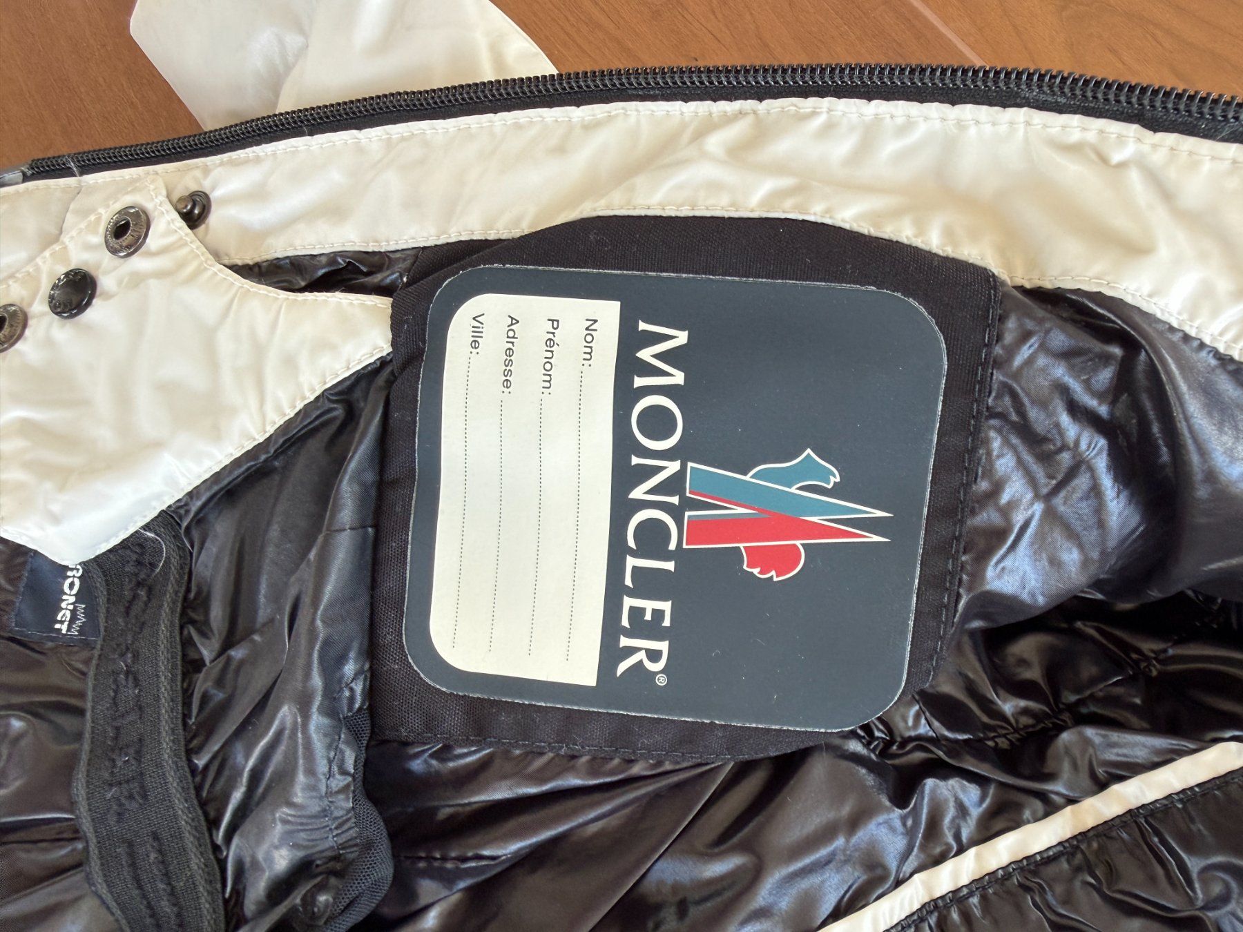 Moncler Giacche & Cappotti: Moncler Winterjacke Kinder – Usato da Hofstetten SO venduto da digio01 5