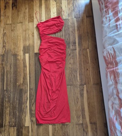 robe zara rouge moulante 