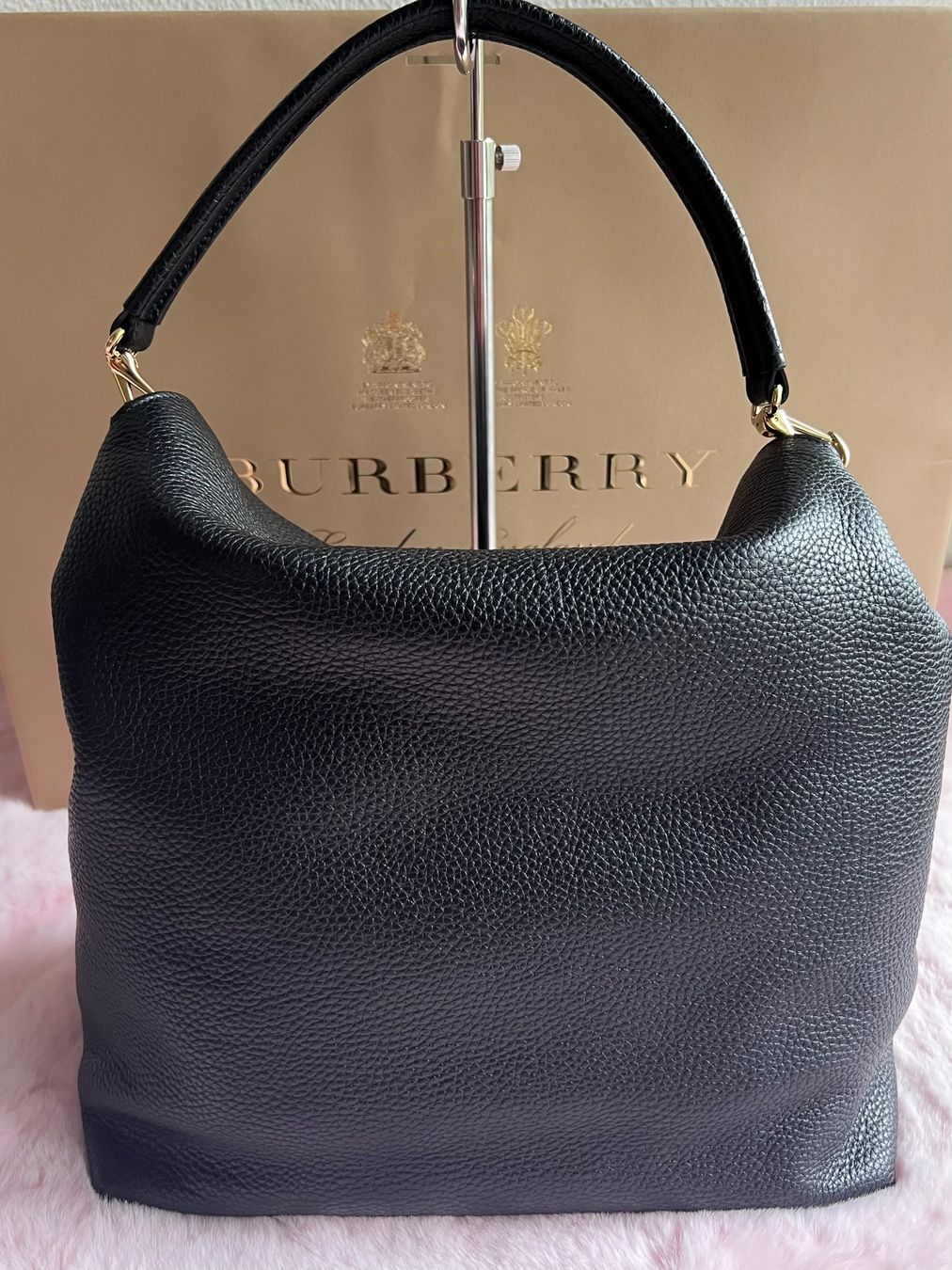 Burberry Taschen für Damen: Burberry Hobo Umhängetasche – Gebraucht aus Zürich von ClosetKTT 1