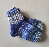 Baby Söckli Größe 56-62 handgestrickt Nr 5 Fußlänge 9,5 cm
