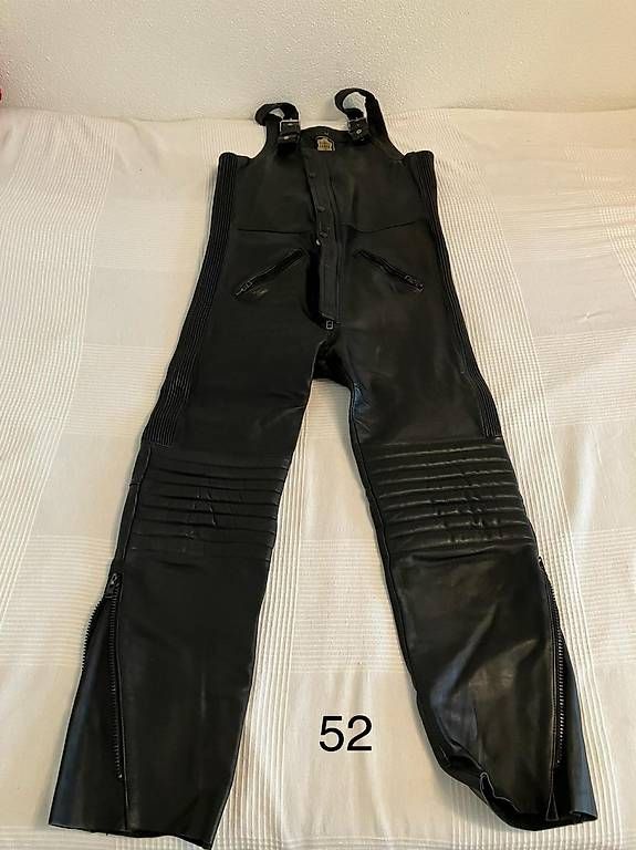 Pantalons: Diverse Motorradhosen – D'occasion à Hitzkirch par Camry0