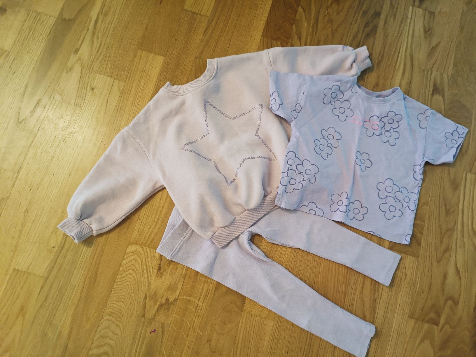 Zara Lotti & Set di vestiti: Zara kleiderpaket 104 – Nuovo (secondo la descrizione) da Muri AG venduto da Mupuputs