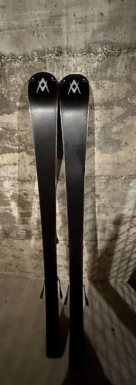 Skis: Völkl Attiva Damenskis, 161cm – Gebraucht aus Zürich von Nia_S 3
