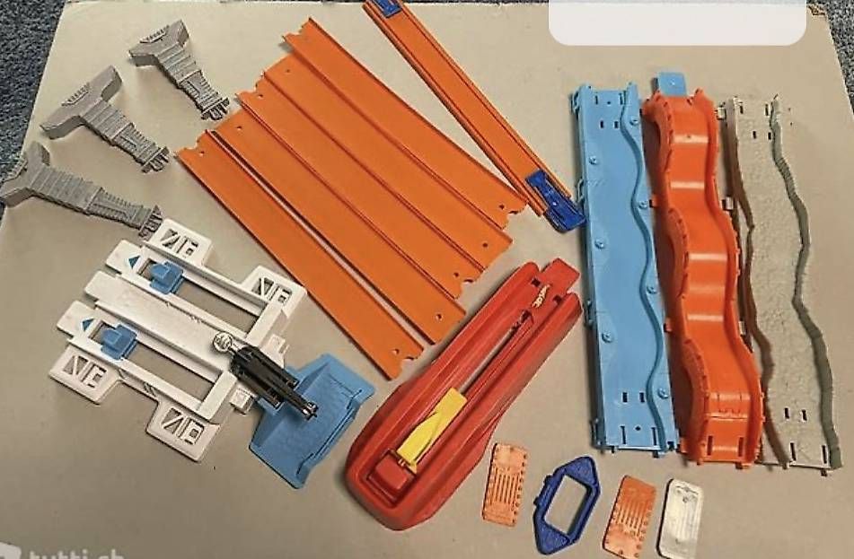 Giocattoli: Hot Wheels Bahnen Rutschen – Usato da Zürich venduto da veram1981
