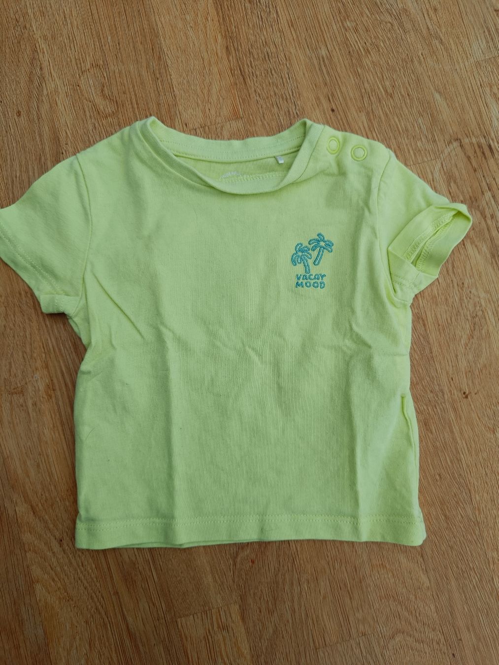 Camicie, Top & T-shirt: T-Shirt Grösse 62 – Usato da Jaberg venduto da urig17.