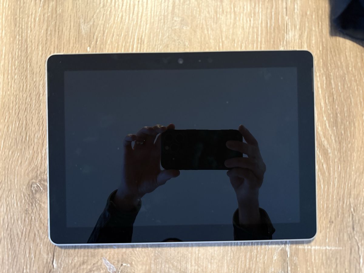 Microsoft Notebook: Microsoft Surface Go mit Tastatur gebraucht – Usato da Bern venduto da Amir97 2