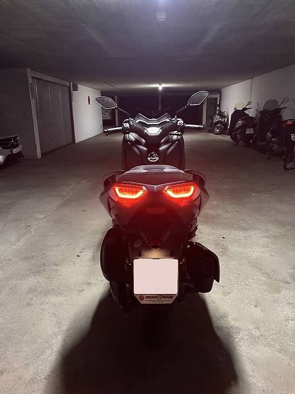 Scooters: Xmax 300 – Neuf avec emballage d'origine à Genève par dav_2krl 2