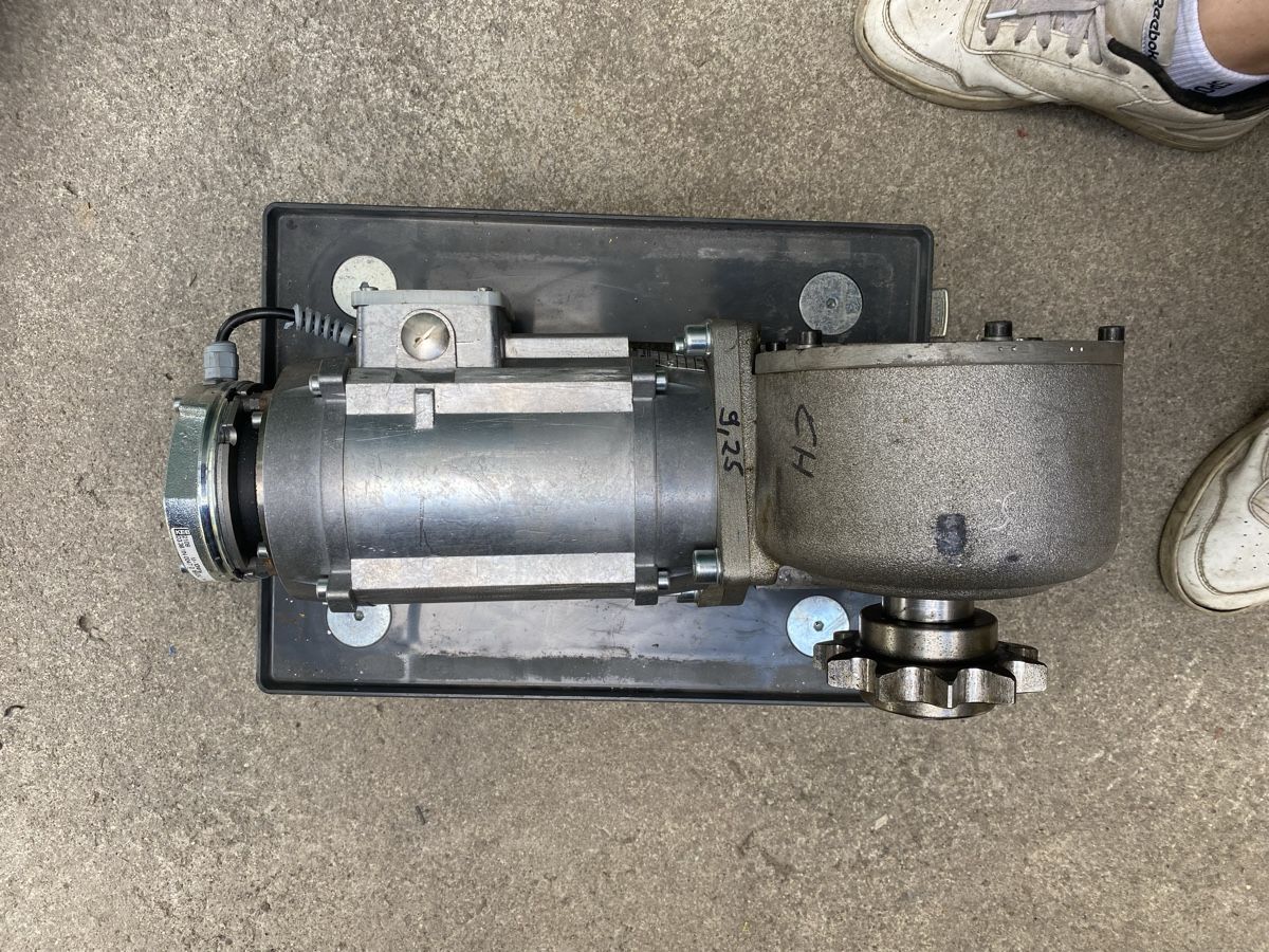 Motori: Elektromotor Getriebe von EMB – Usato da Oetwil am See venduto da sad_y5gf 2