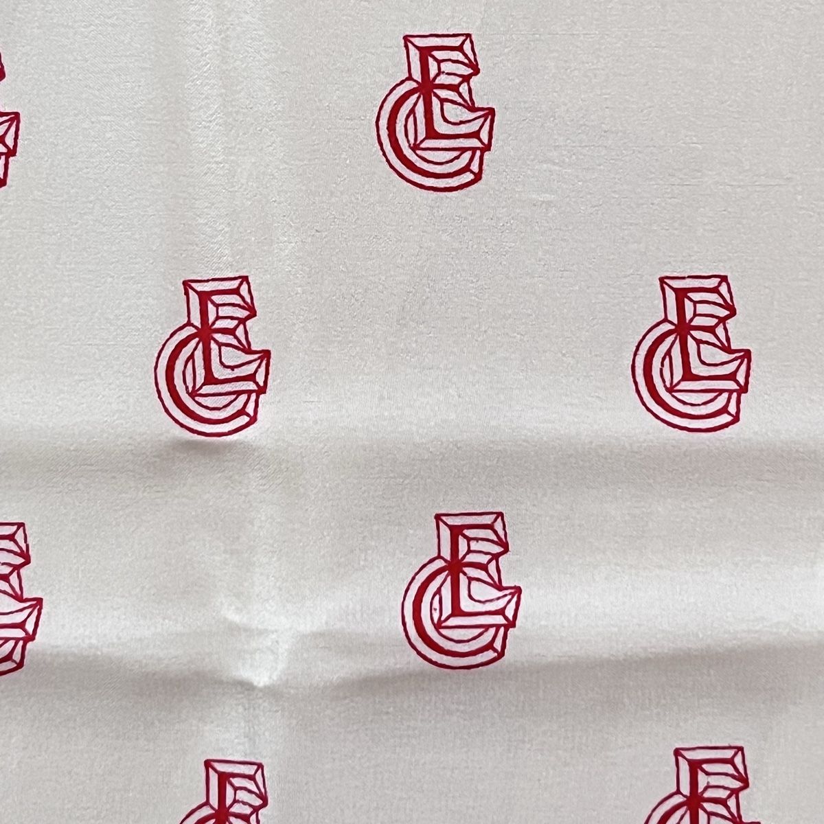 Foulards, Tücher & Schals: Foulard écharpe en soie vintage  – Neu (gemäss Beschreibung) aus Vuisternens-devant-Romont von ribouldog 2