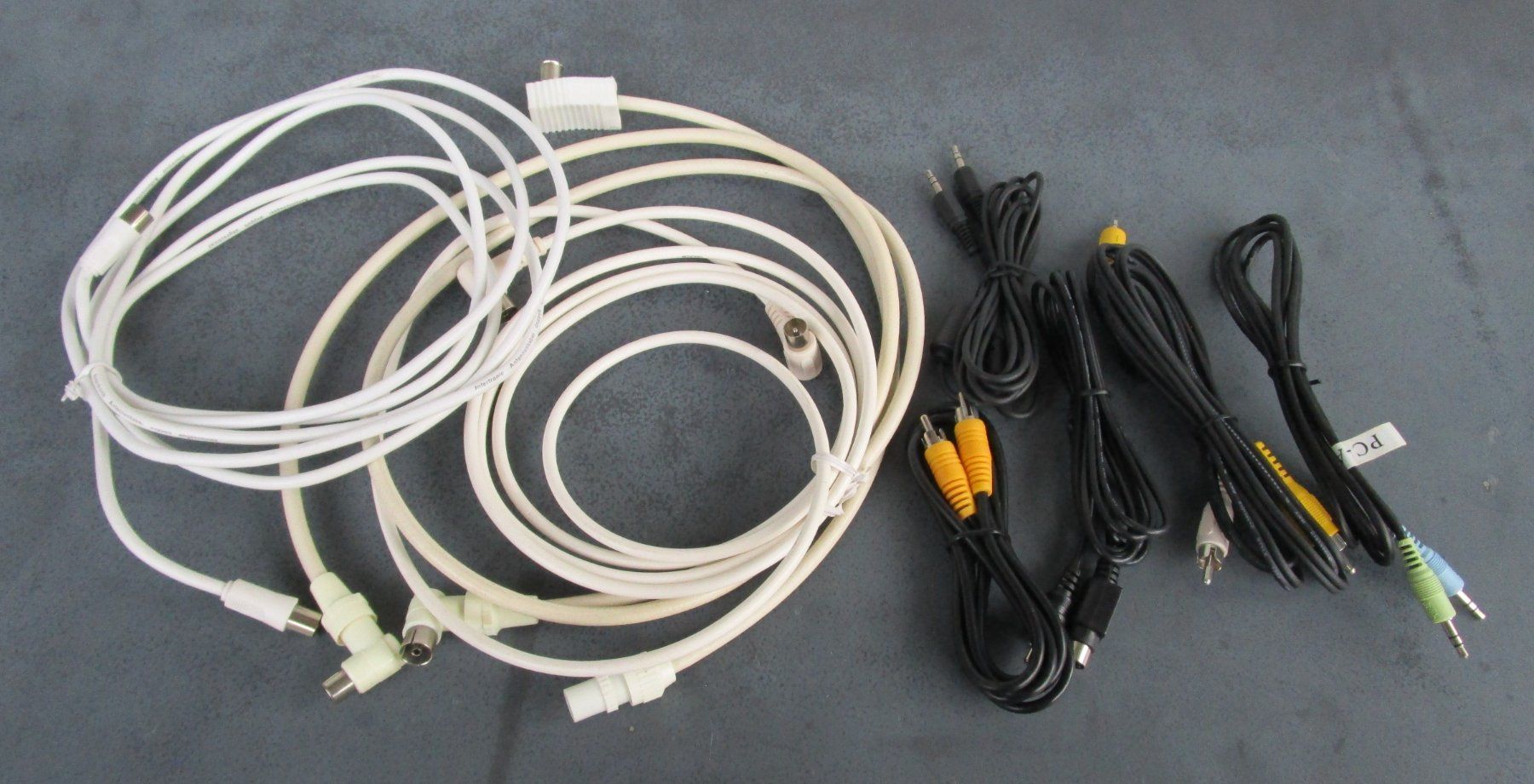 Cavi: Diverse Computer Kabel – Usato da Rapperswil SG venduto da Ralphy 6