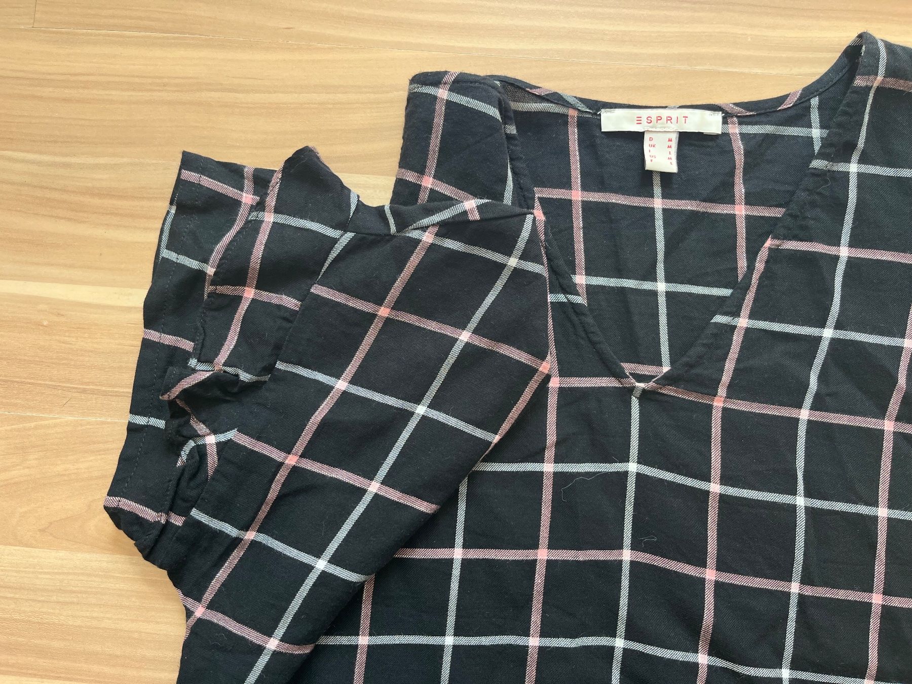 Esprit Camicette: Neue schwarze Bluse von Esprit – Nuovo (secondo la descrizione) da Oetwil an der limmat venduto da Sual 2