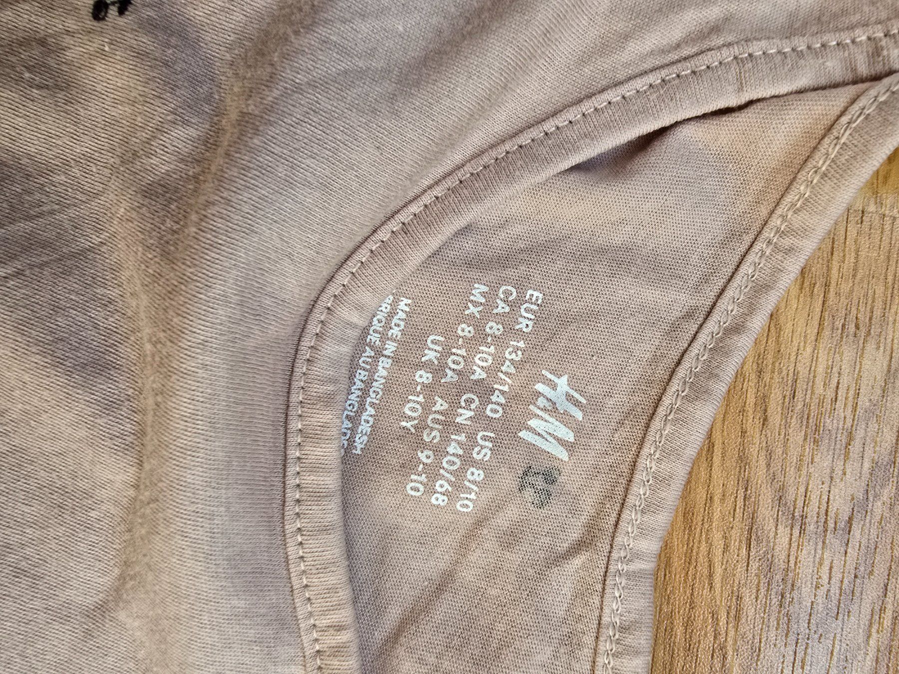 Blusen, T-Shirts & Tops: Top von H&M, Gr. 134/140 – Gebraucht aus Büttikon AG von Amineah 1