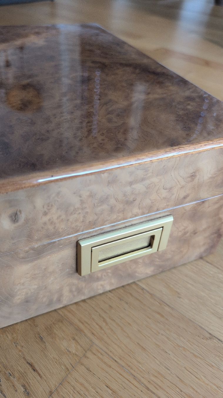 Humidor per sigari: Zino Humidor – Usato da Baar venduto da cafel 5