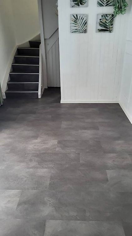 Vinyl spc Träger wasserfeste Mit Kork-Unterlage (Gebraucht) in Rothrist ...