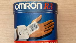 Tonometer OMRON R3 /NP120CHF wie neu