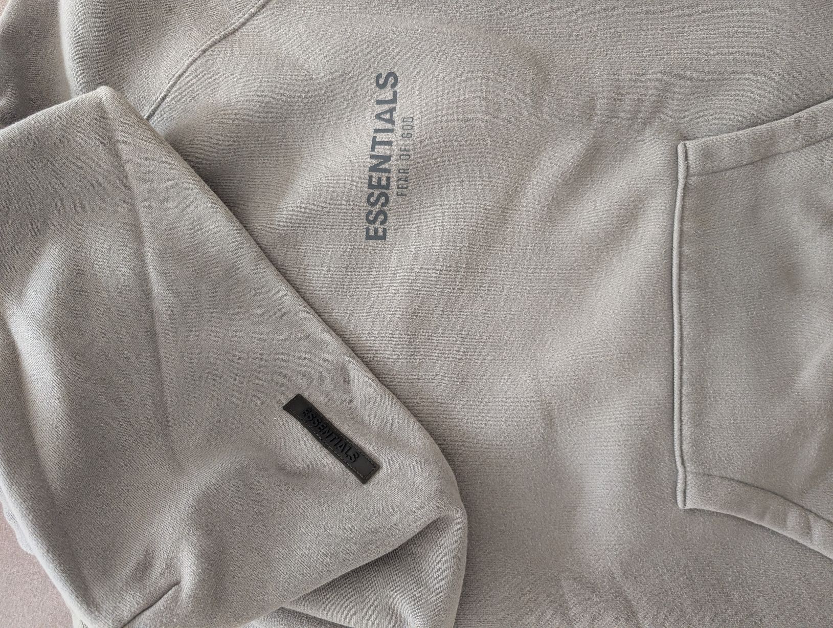 Fear of God Pulls & Sweat-shirts: Fear of God Essentials | Pullover | M – D'occasion à Altdorf UR par Mattia0226 2