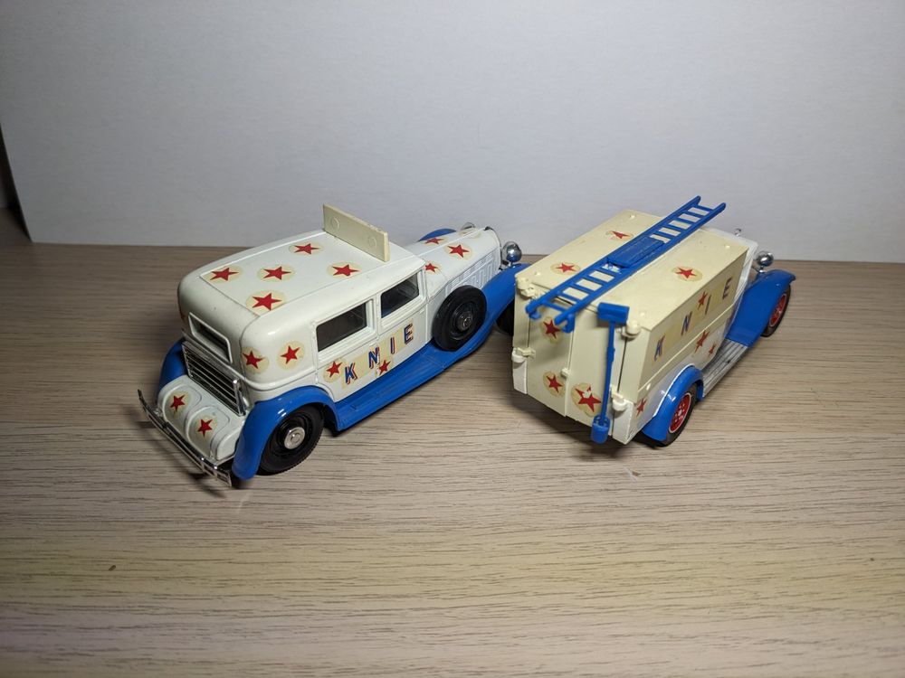 Verem 1/43 - Coffret Pinder : Citroen Traction - C4F - Renault
