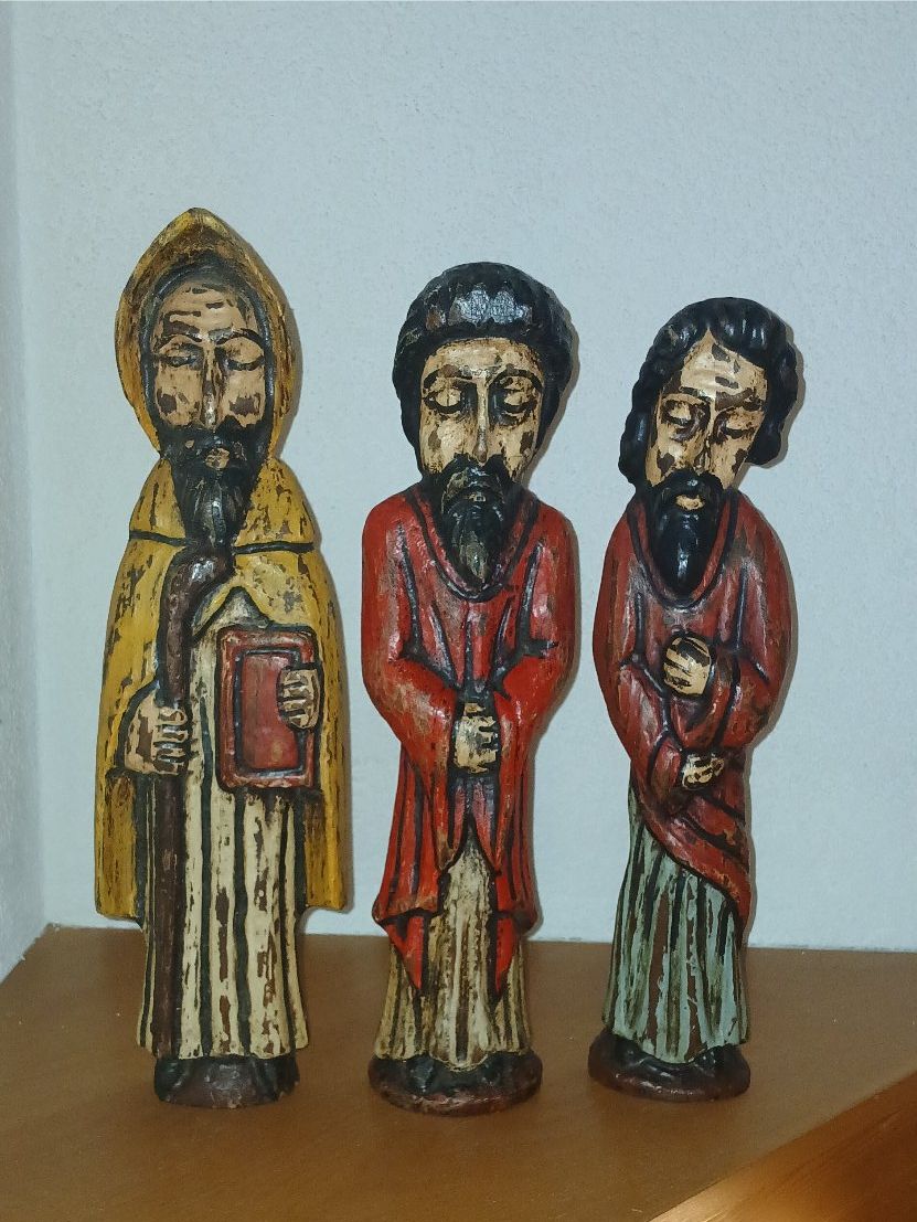Sculture & Statue: Geschnitzte Holzfiguren Heilige 3er Set – Usato da Uebeschi venduto da gaspra