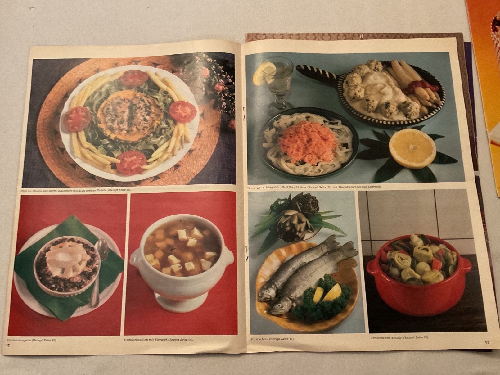 Zeitschriften & Magazine: 9 alte Sonderhefte "Meyers Modeblatt", 1969+ – Gebraucht aus Tecknau von  4
