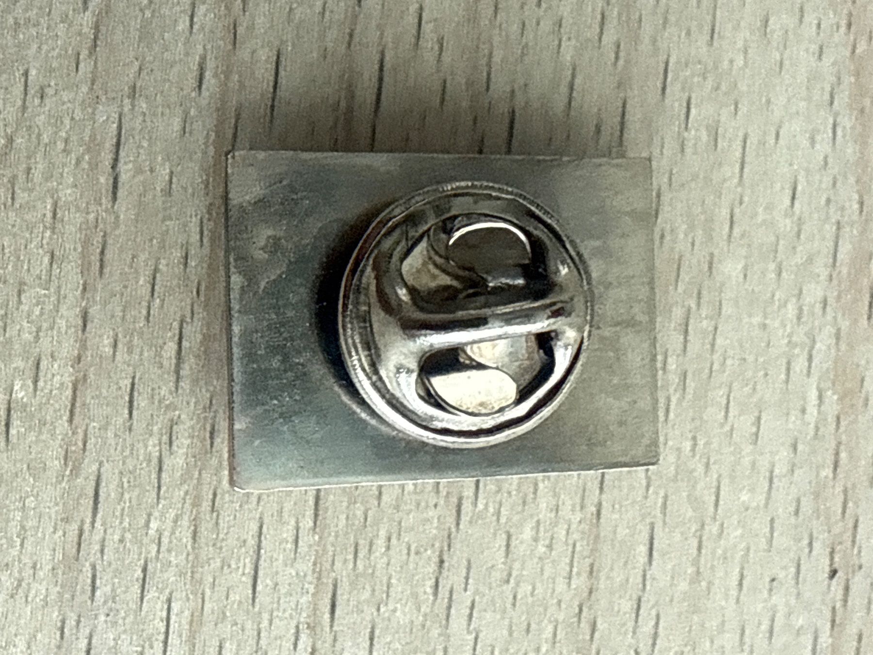 Coca-Cola Placchette & Badge: Pin Coca-Cola Hellenic – Usato da Glattbrugg venduto da Schweigmatt 1