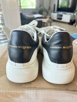 Alexander McQueen Sneaker Weiss/Schwarz Leder Gr. 42 - Top Z
