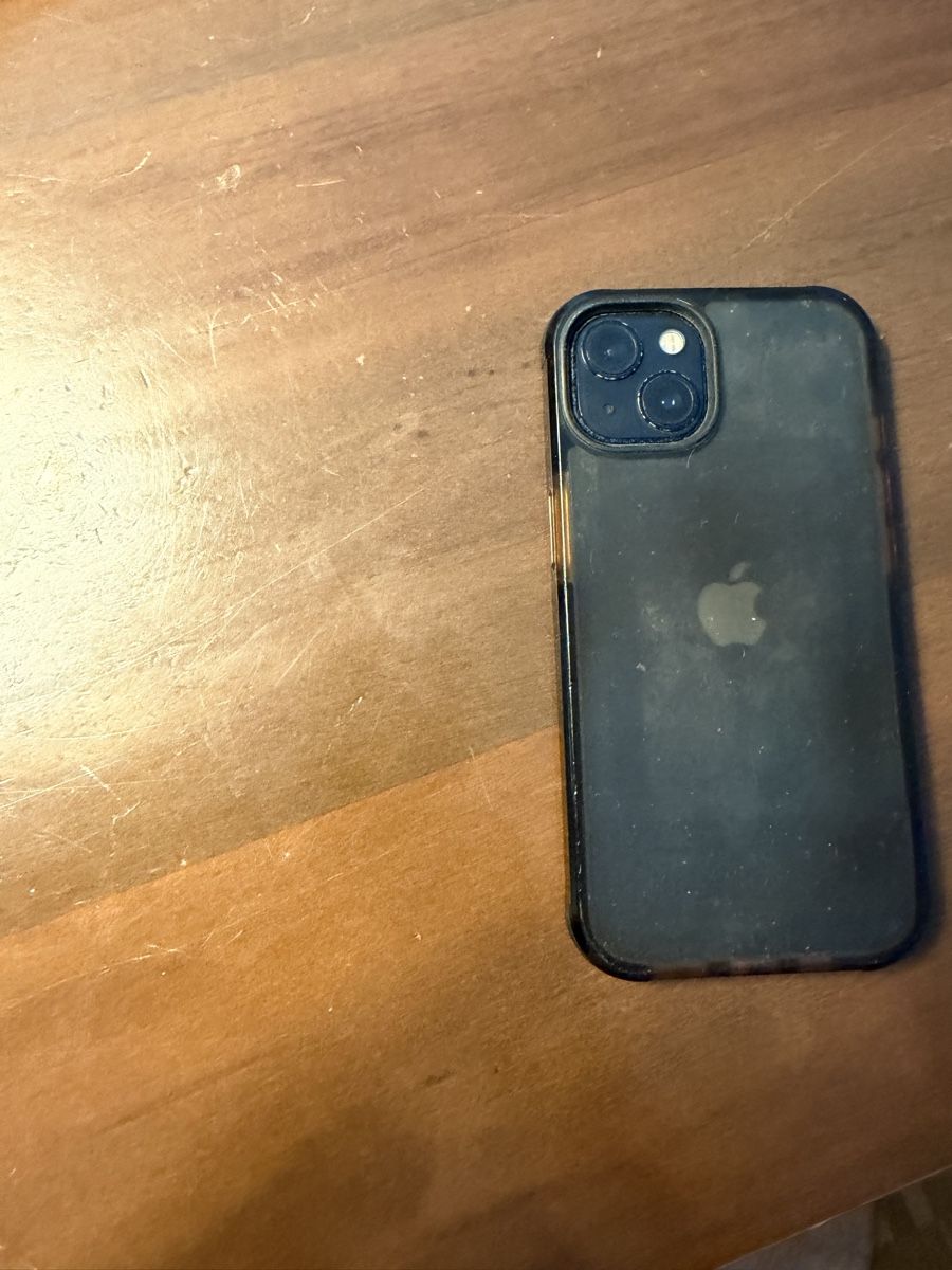 Apple Portables: Iphone 13 – 256 GB – D'occasion à Zürich par ang_9cz9 1