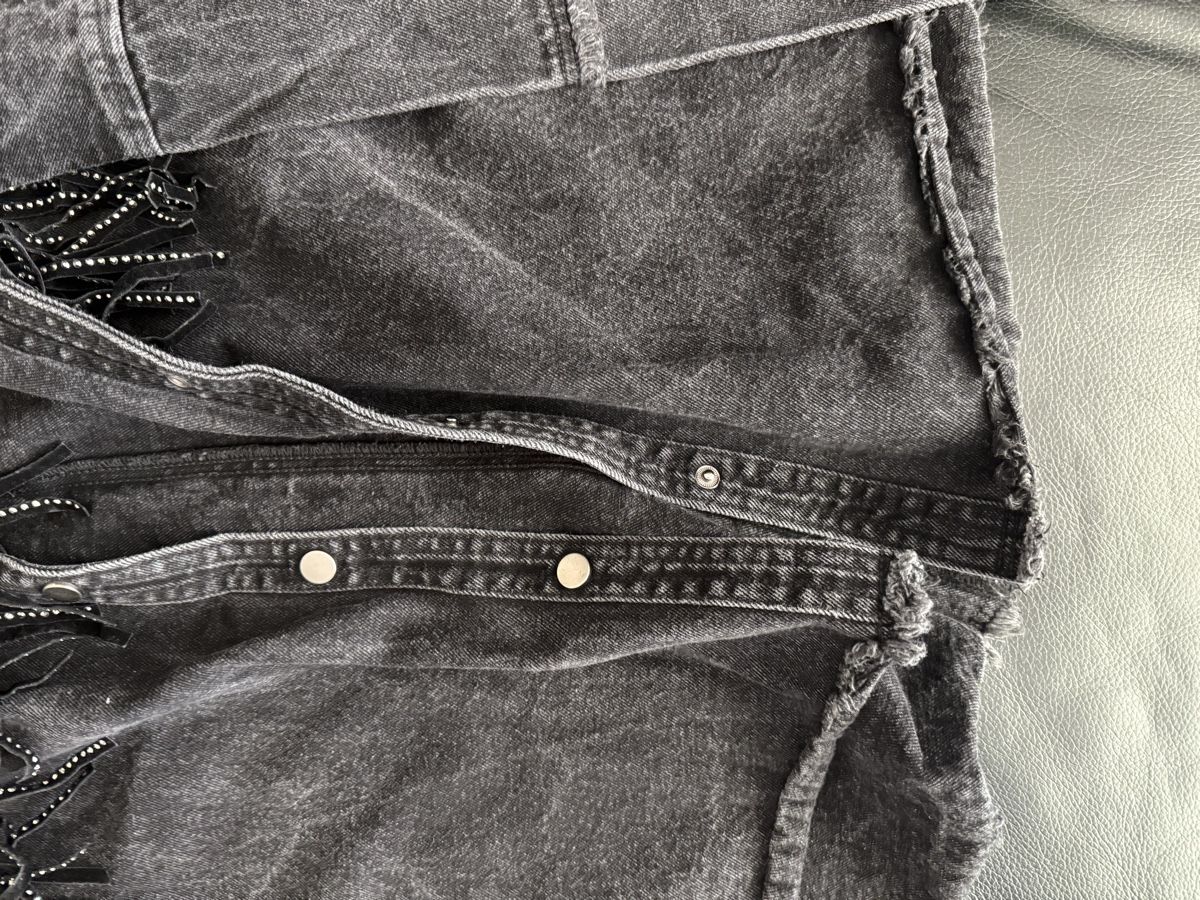 Zara Giacche: Zara schwarze Denimjacke Grösse S – Usato da Winterthur venduto da yar_dpp8 2