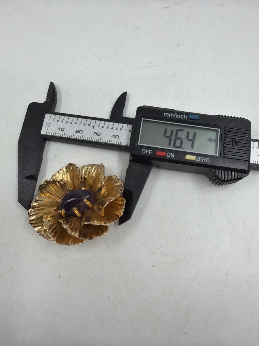 Broschen & Nadeln: Brosche Grosse Blumen Design goldfarben mit Amethyst – Gebraucht aus Sirnach von Fkobi 5
