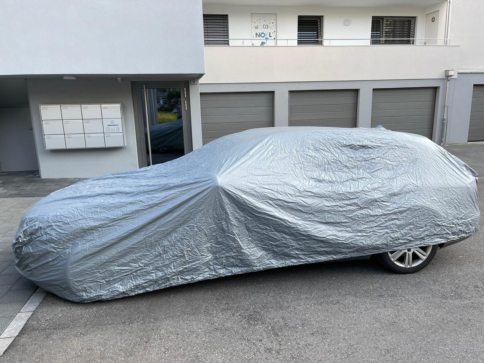 Coperte: Autoabdeckung – Usato da Büron venduto da Flor2009
