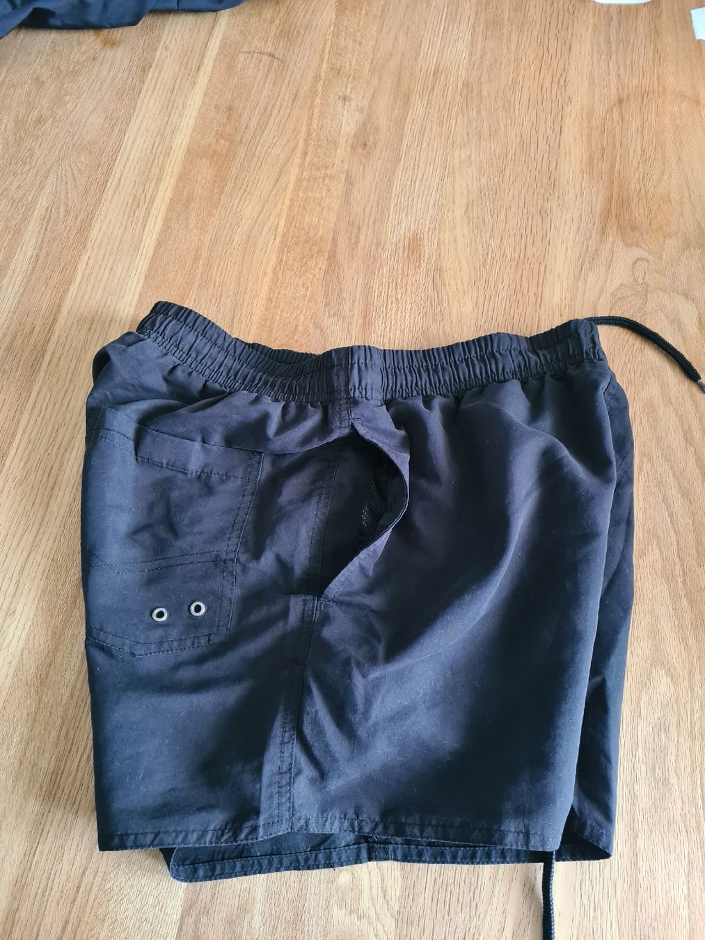 Costumi da bagno: CBK Beachwear Badehose Shorts Grösse M Schwarz – Usato da Winterthur venduto da Jana1701 2