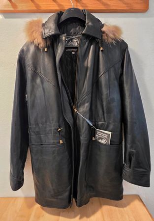 Lederjacke Via Montenapoleone mit Kapuze - Grösse M
