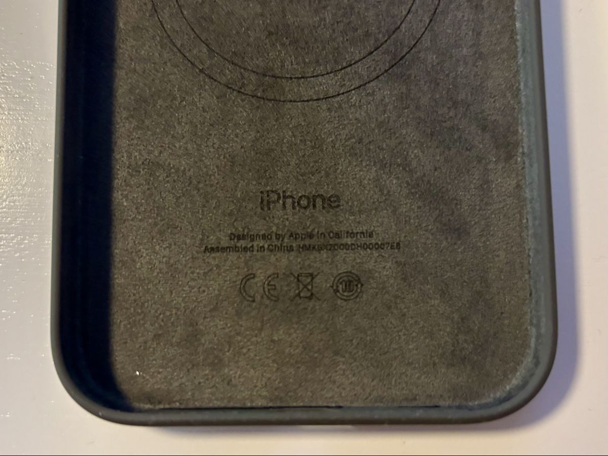 Apple Coques & Protection écran: Apple iPhone 15plus Case Silikon Clay – D'occasion à Baden par Tiffany6878 4