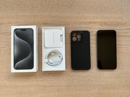 Neuwertiges IPhone 15 Pro Max Black 256 GB