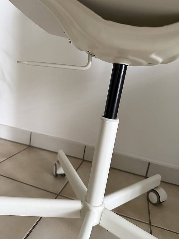 Stühle: Sedia girevole – Gebraucht aus Massagno von mar_htl6 2