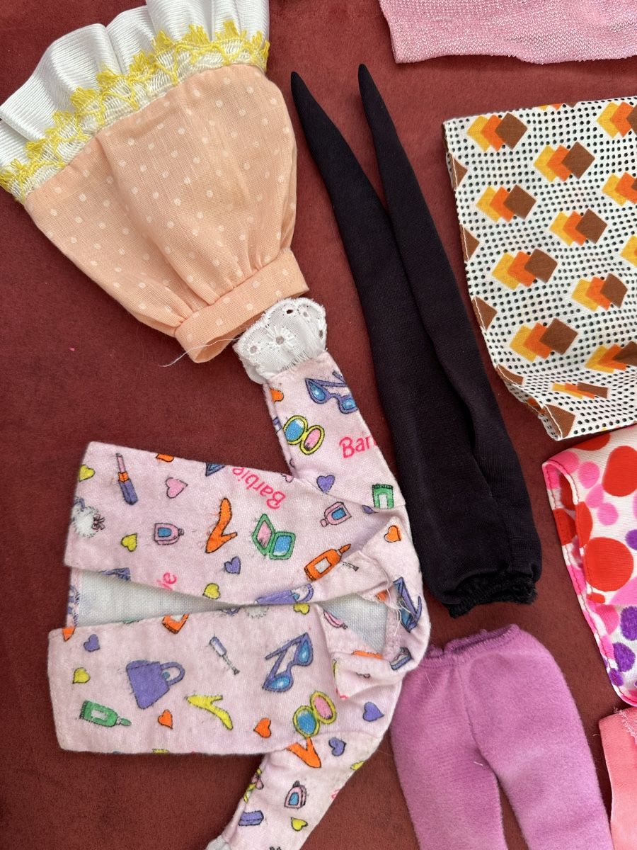 Puppen: 16 Teile Barbie sachen – Gebraucht aus Herbriggen von Sehrazade 1