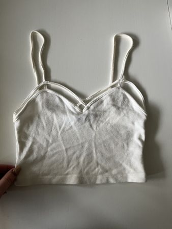 Brandy Melville Top, weiss, neuwertig, ideal für Sommer!