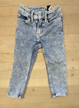 H&M Jeans Kinder Grösse 86 Skinny Fit guter Zustand
