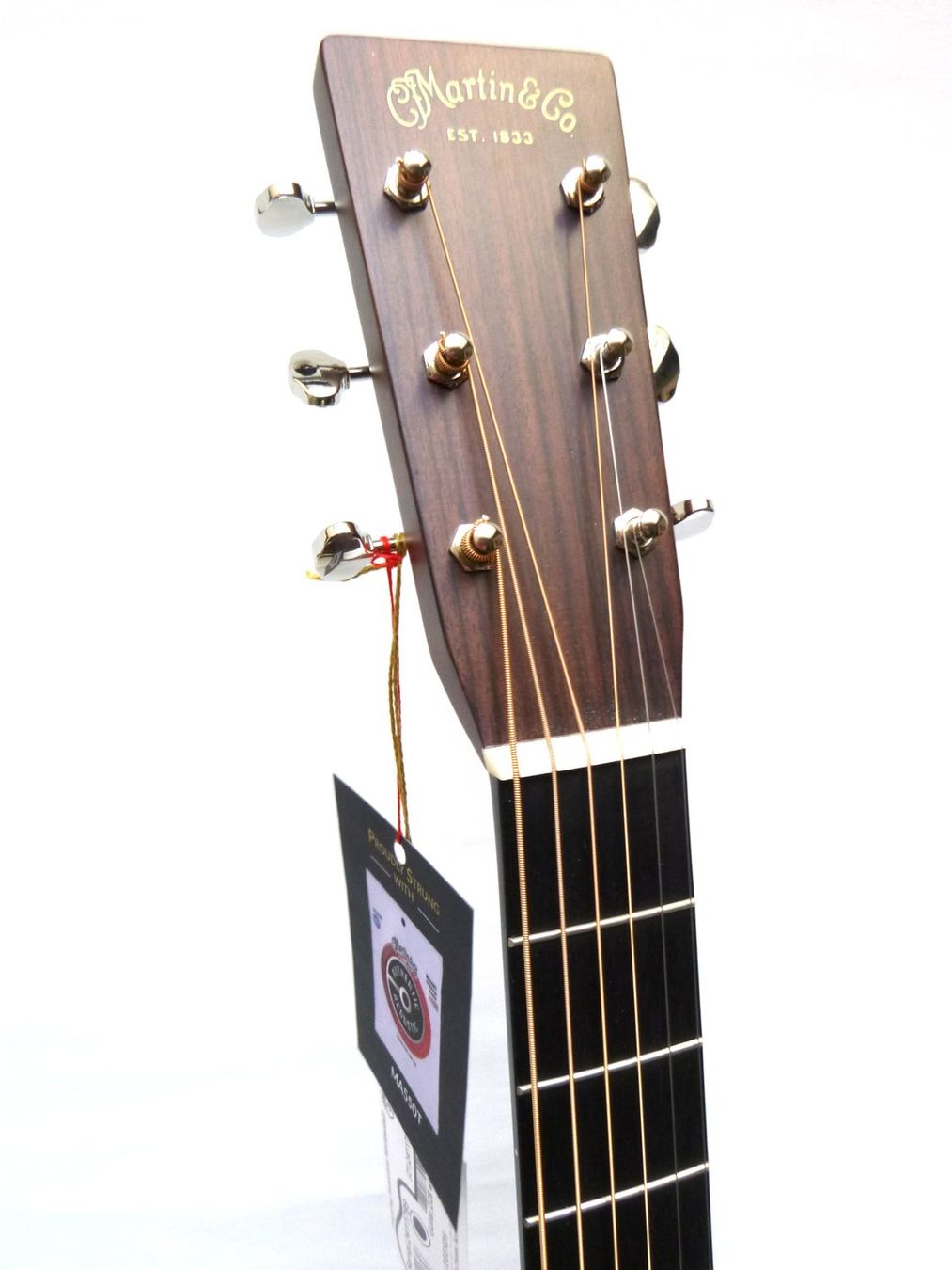 Martin & Co. Musikinstrumente: MARTIN D-28 (B-Stock) – Neu und originalverpackt aus Schaffhausen von Saitensprung_SH 3