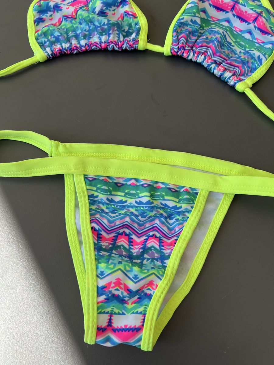 Costumi da bagno & Bikini: Bikini Brazilian – Nuovo (secondo la descrizione) da Eglisau venduto da Hermes10 1