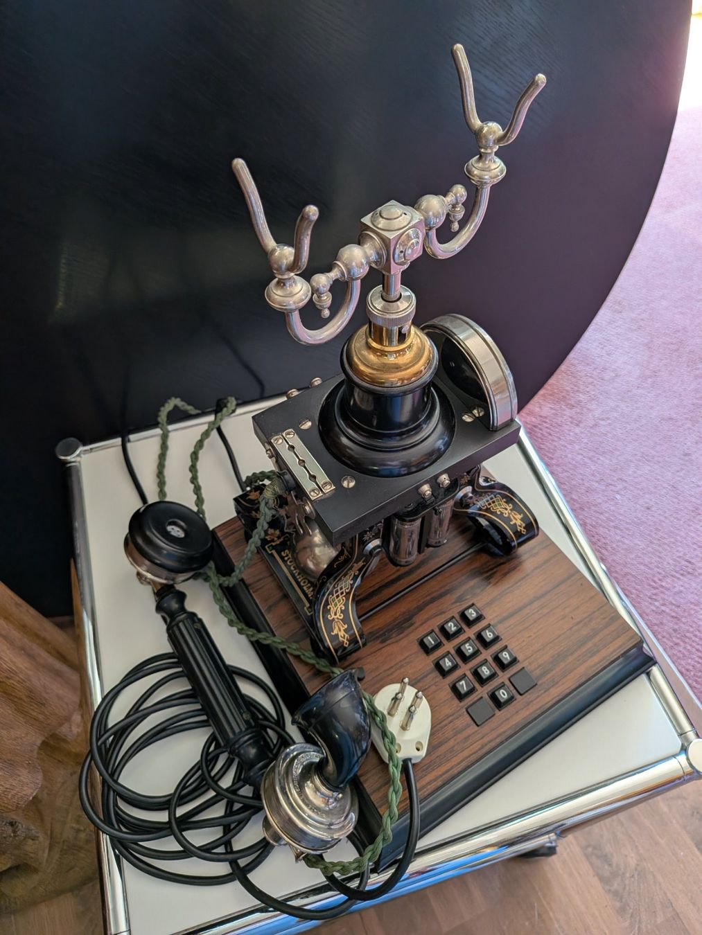 Ericsson Telefoni: Altes LM Ericsson Telefon – Usato da Emmen venduto da Brockofsky 8