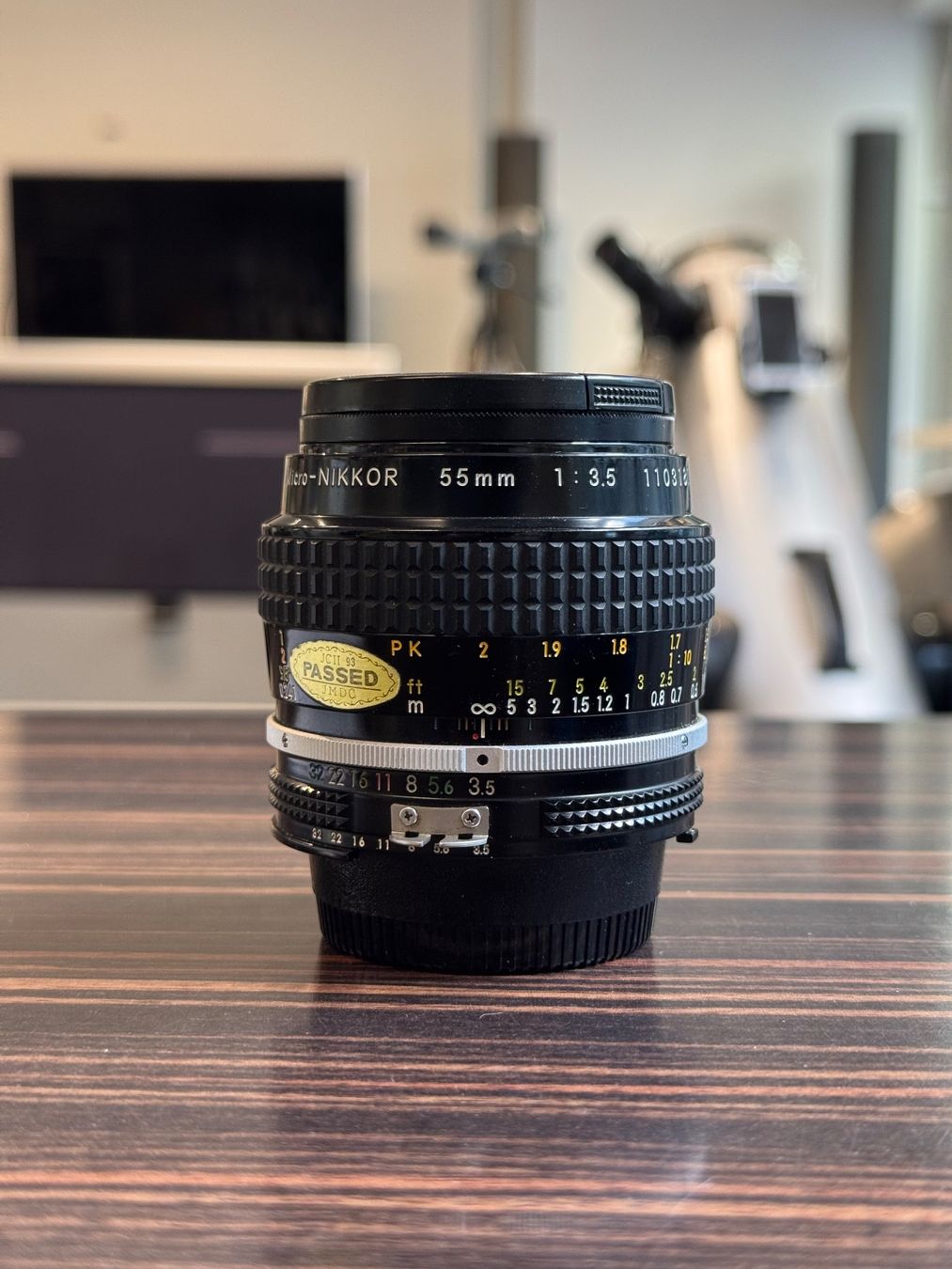 Nikkor Objektive: Nikon Micro Nikkor 55mm 1:3.5 – Gebraucht aus Zürich von KochphotoAG