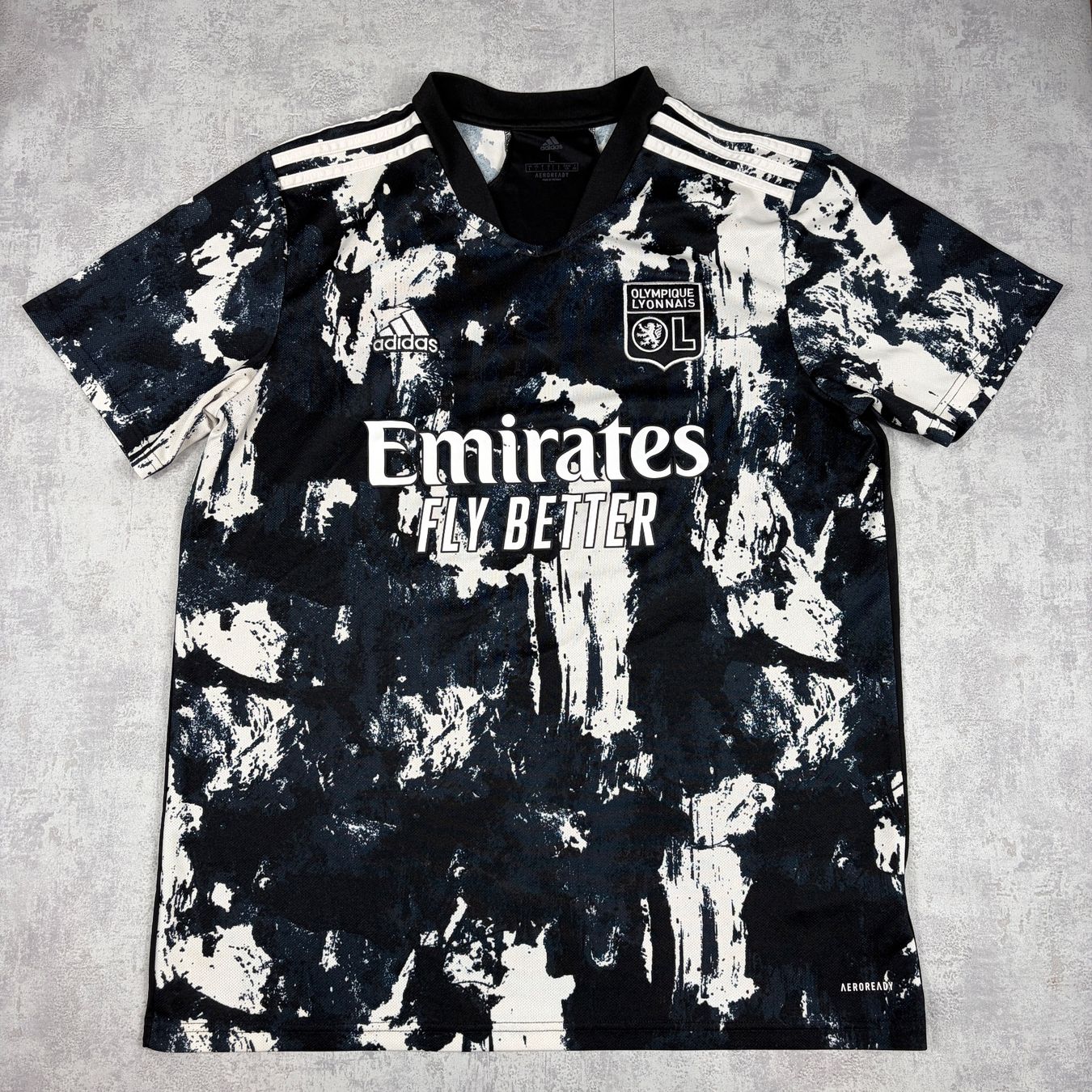 Adidas Canottiere & Pantaloni: Maillot Third Olympique Lyonnais Noir - L – Nuovo (secondo la descrizione) da Hauterive NE venduto da Leo_o 7