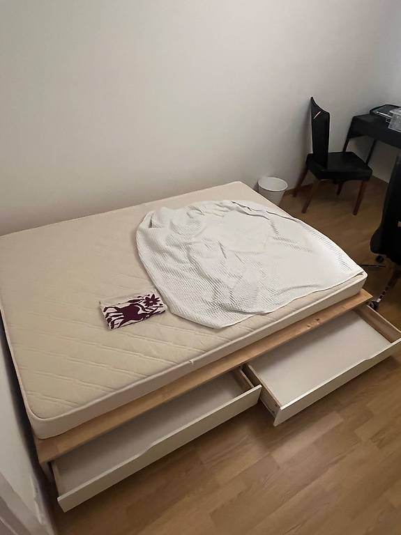 Ikea Betten: IKEA Bett Mandal 140x200 – Gebraucht aus St. Gallen von eli_5v7k