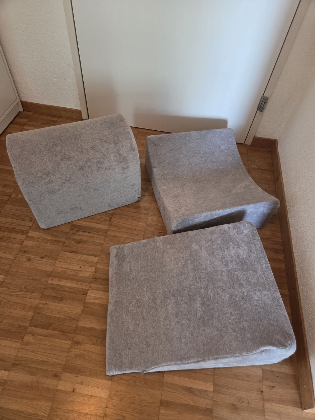 Jouets: Bällenbad inkl. vers. Schaumstoffelemente – D'occasion à Bonstetten par Paris_18 1