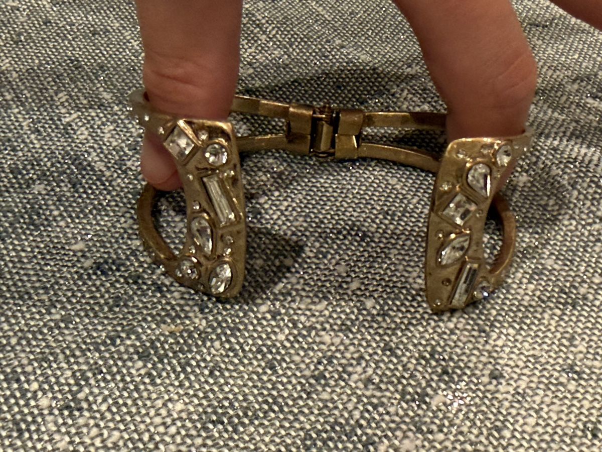 Bracciali & Braccialetti: Gold-toned Cuff Bracelet with Rhinestones – Usato da Zürich venduto da salifali 2